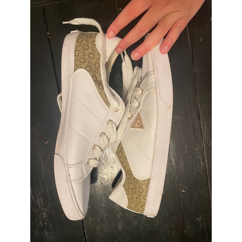 GUESS Women's White Low Top Sneakers with GG Monogram Accent Size 12M